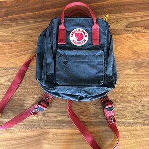 Fjallraven Black and Red Backpack Durable Vinylon F